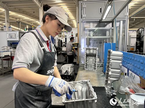 安徽南陵 开往未来的无人车